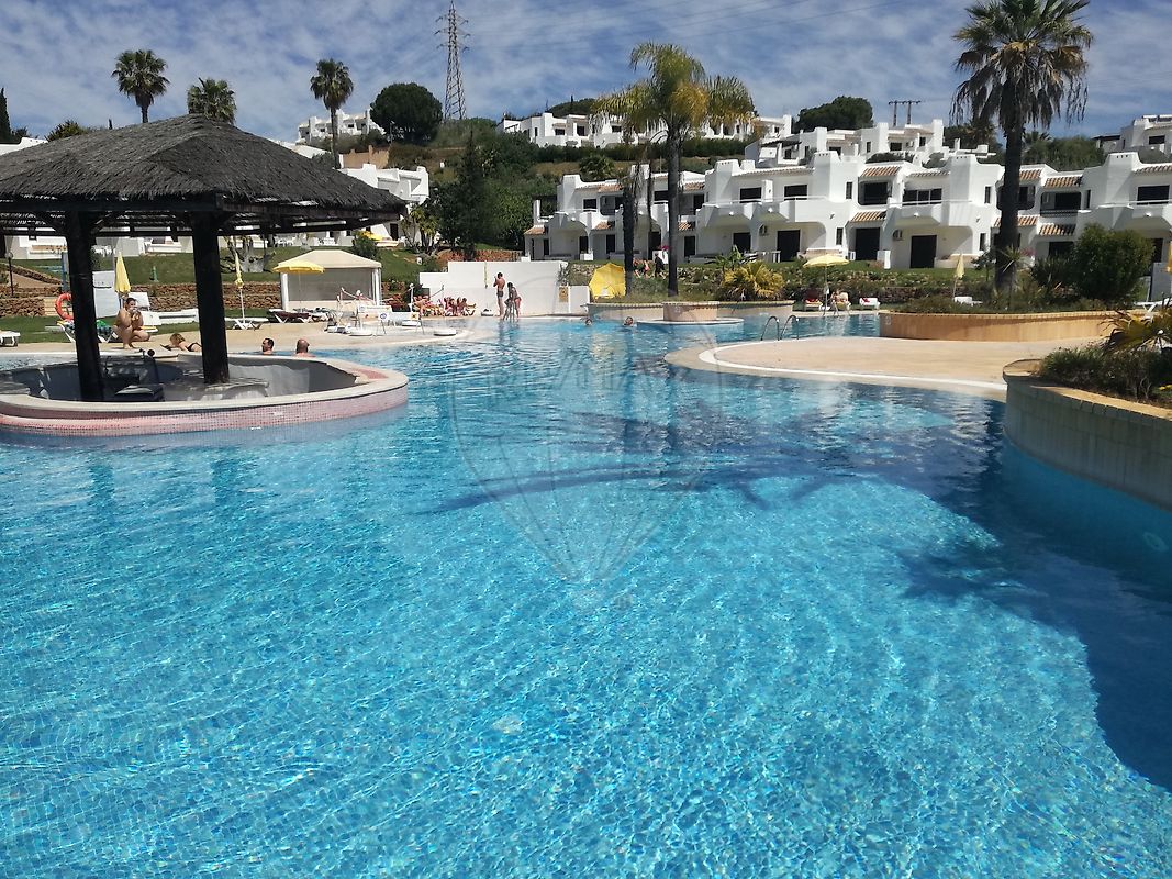 Apartamento T1 à venda em Alpouvar