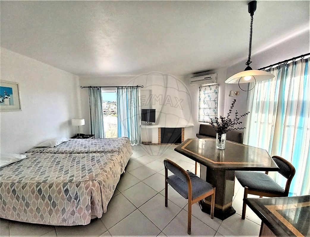 Apartamento T0 à venda em Albufeira