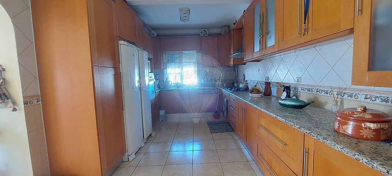 listing 122261399-185 picture-0