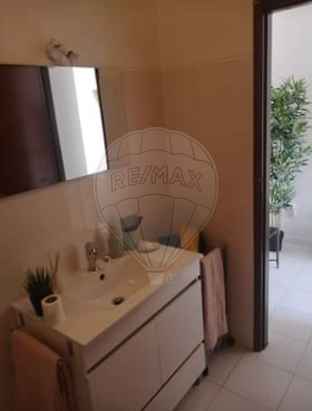listing 122261404-609 picture-0