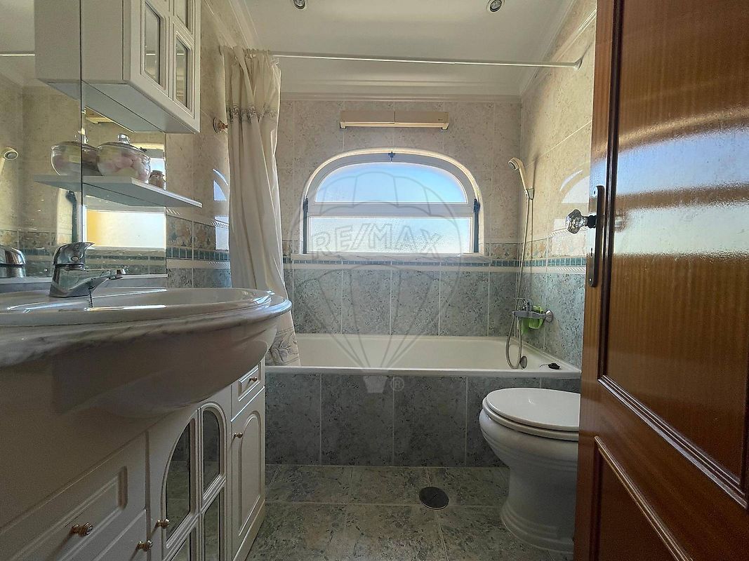 listing 122261405-1225 picture-0