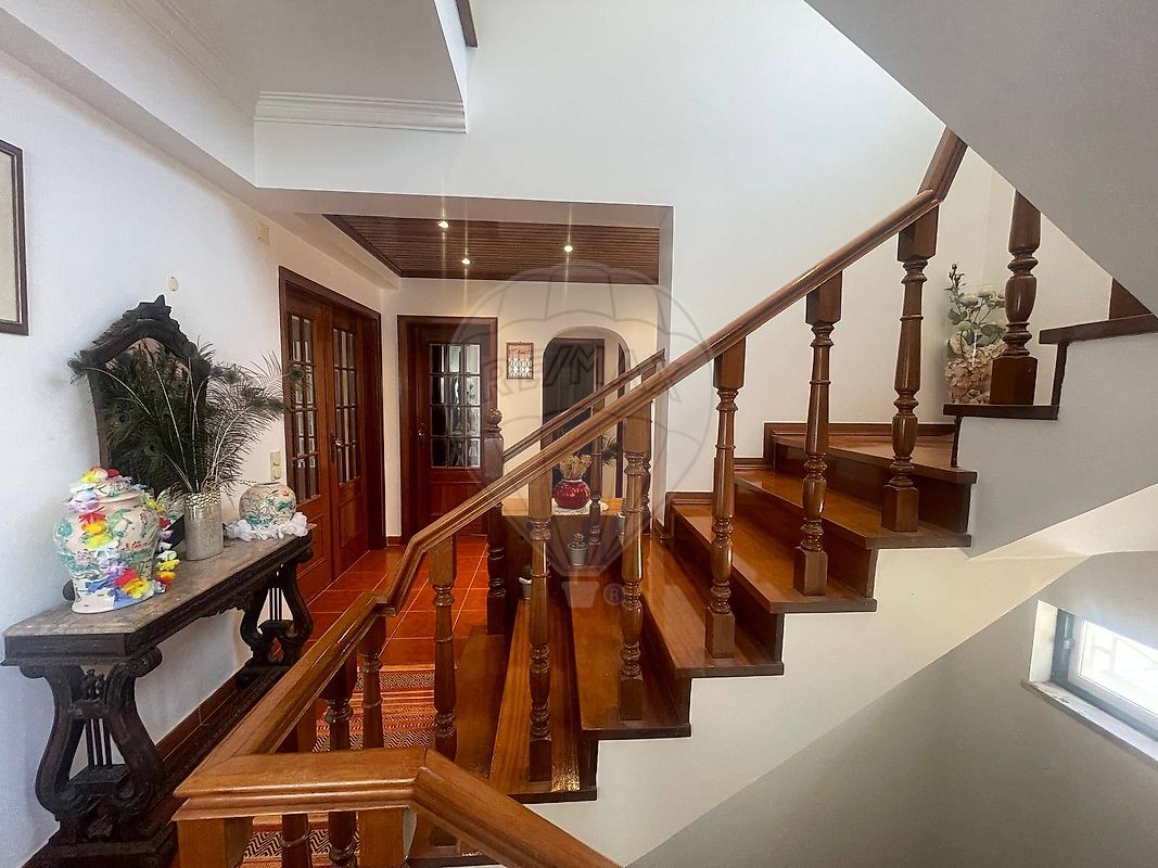 listing 122261405-1225 picture-0