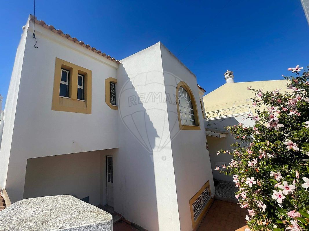 listing 122261405-1225 picture-0