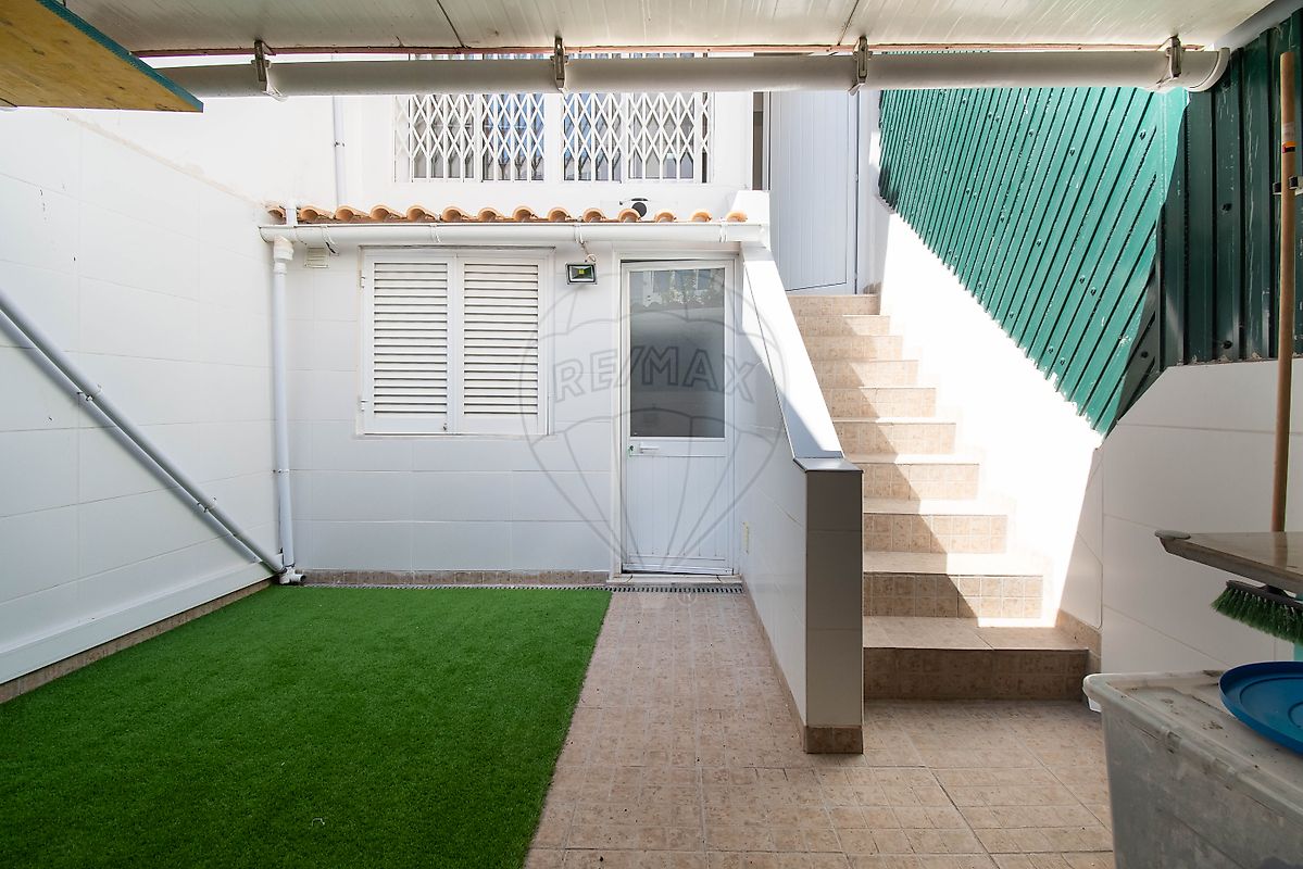 listing 122261431-26 picture-0