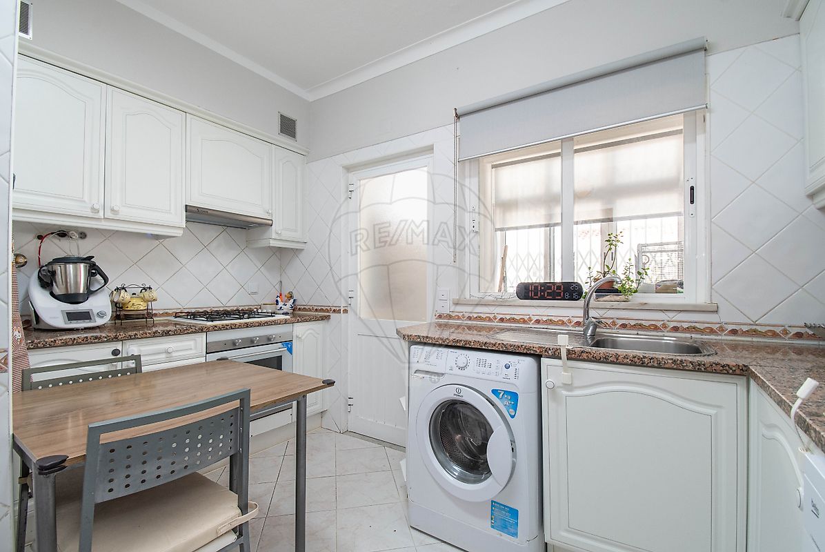 listing 122261431-26 picture-0