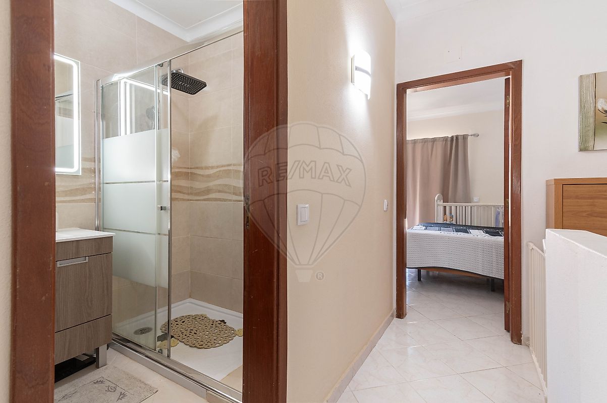 listing 122261431-26 picture-0