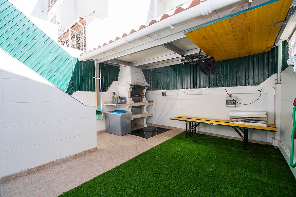 listing 122261431-26 picture-0