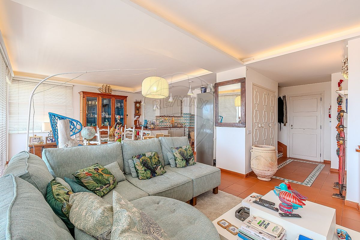 listing 122261405-1285 picture-0