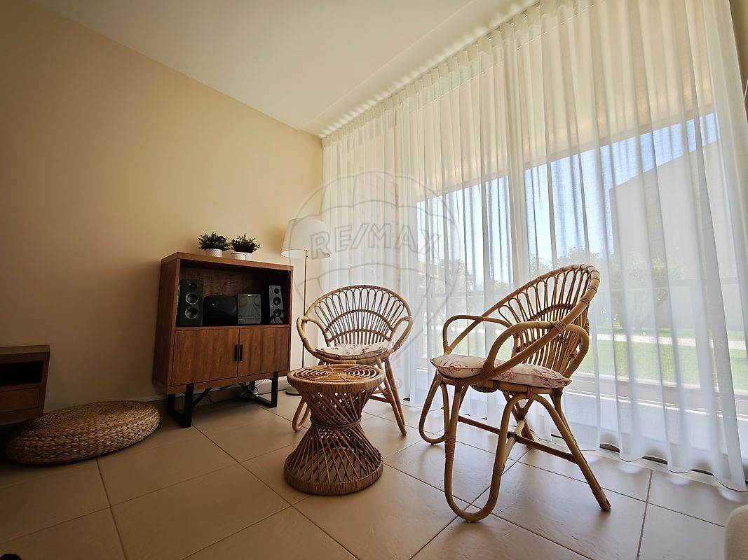 listing 122261136-1093 picture-0