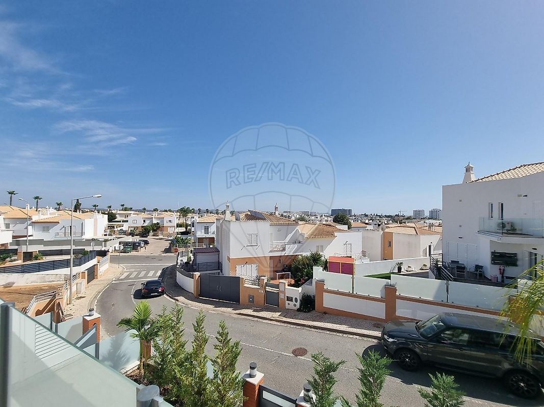 Moradia T3 à venda em Albufeira