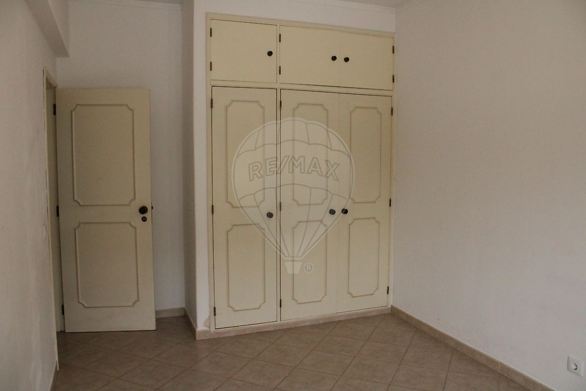 Apartamento T4 à venda em Faro (Sé e São Pedro), Faro — foto 9