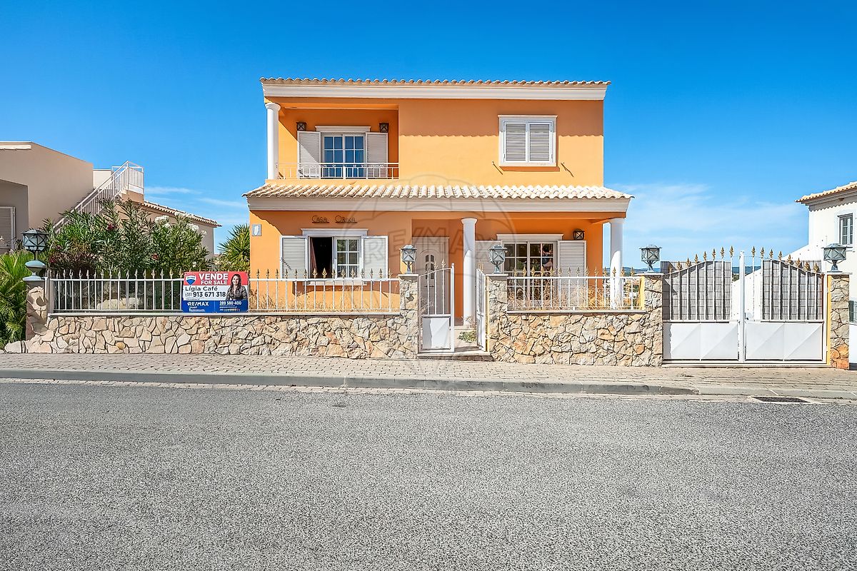 Apartamento T5 à venda em Silves