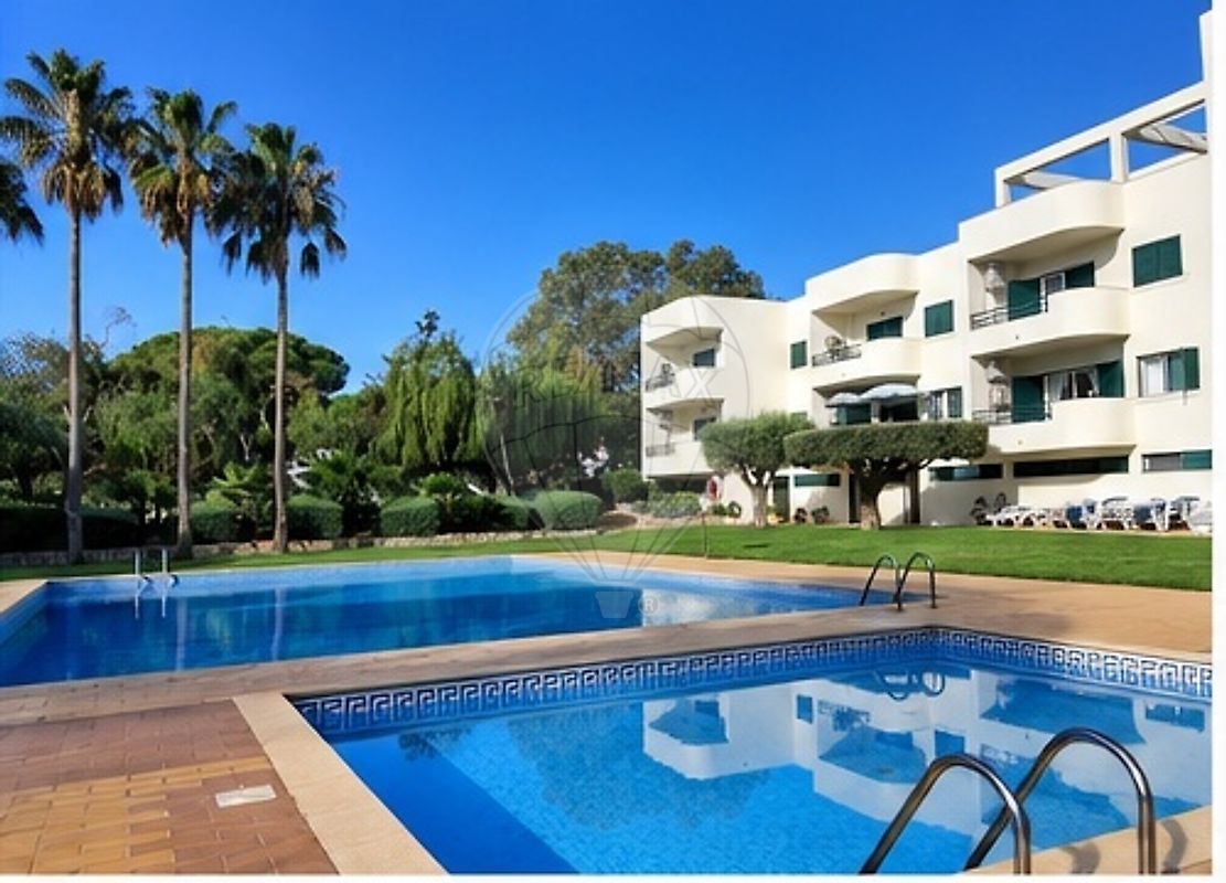 Apartamento T1 para arrendar em Albufeira