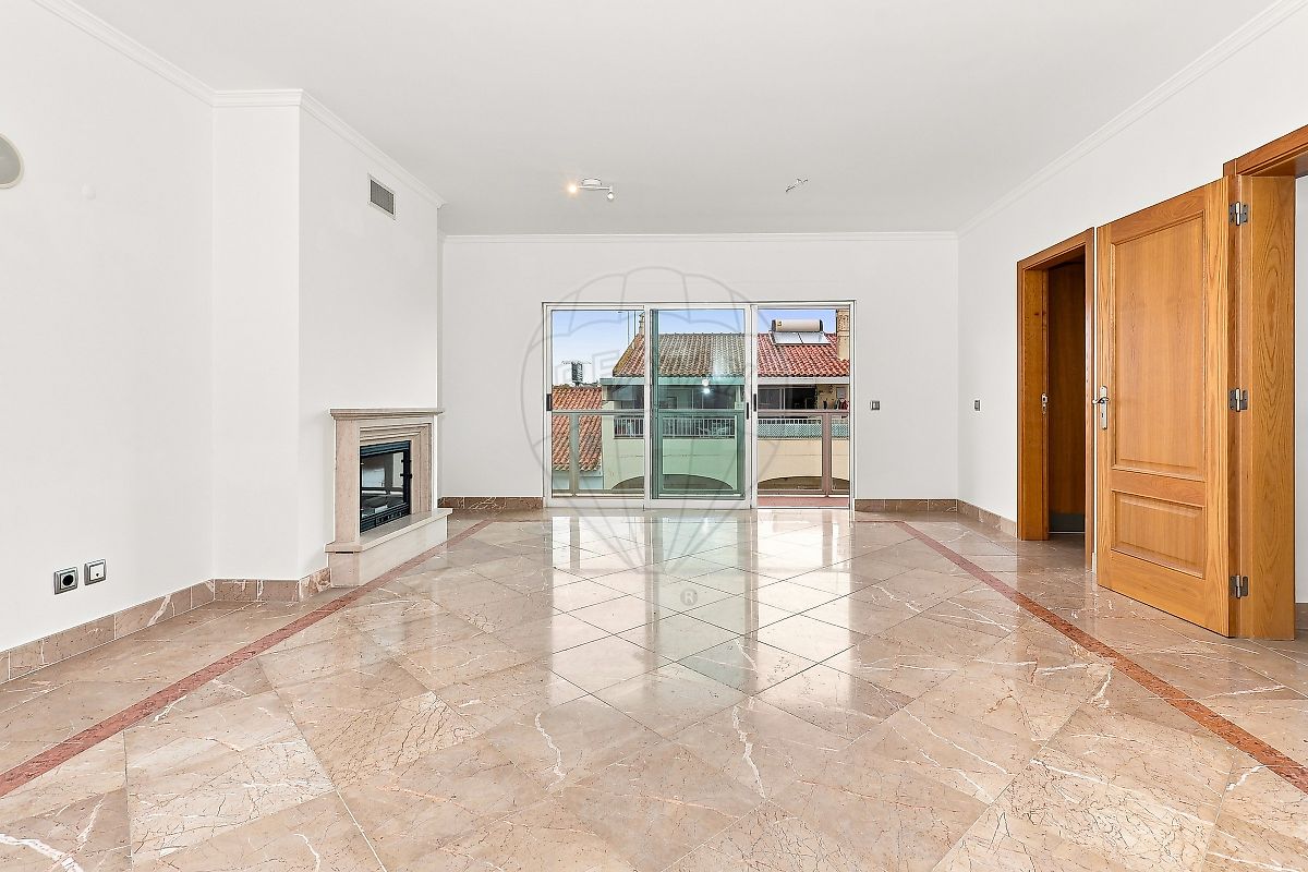 Apartamento T3 à venda em Albufeira