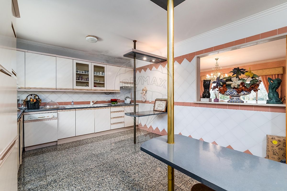 listing 122291092-528 picture-0