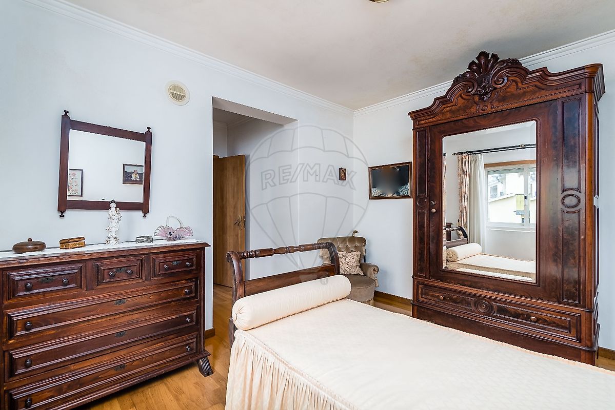 listing 122291092-528 picture-0