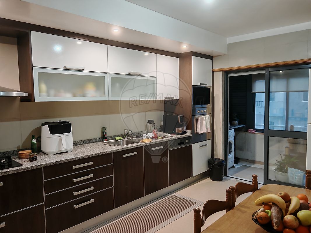 Apartamento T3 à venda em Sintra