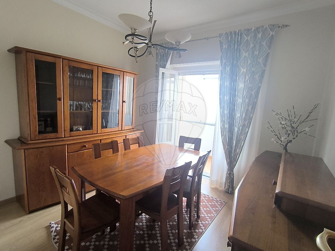 Apartamento T3 à venda em Sintra