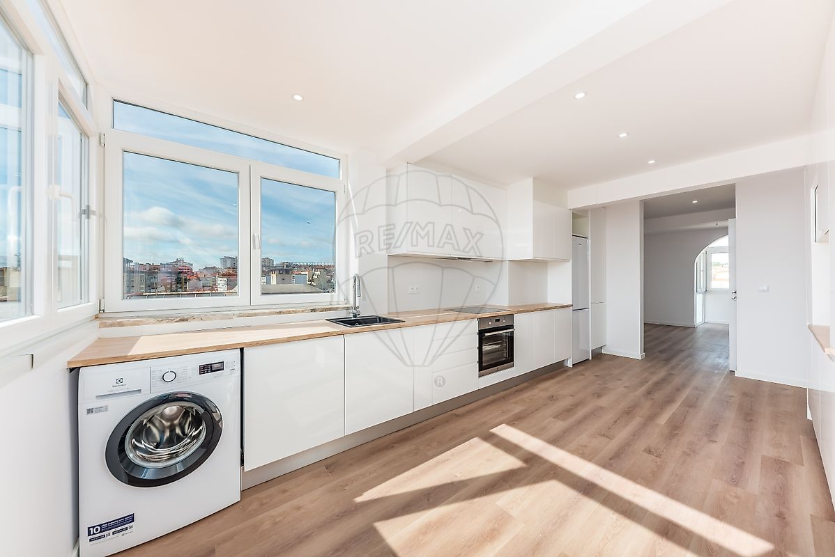 Apartamento T3 à venda em Sintra