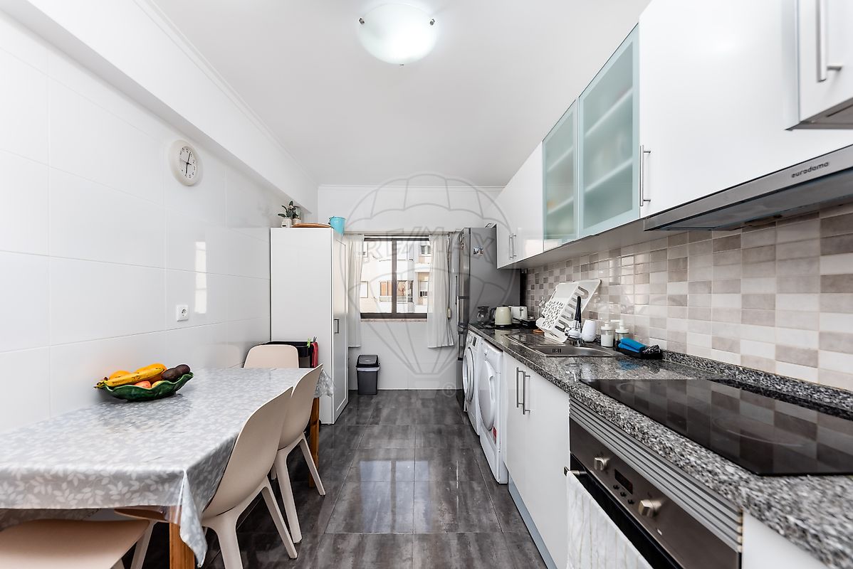 Apartamento T3 - Massamá e Monte Abraão, Sintra, Lisboa