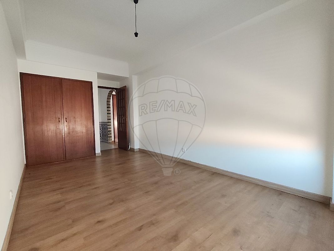 Apartamento T2 à venda em Massamá e Monte Abraão, Sintra — foto 11