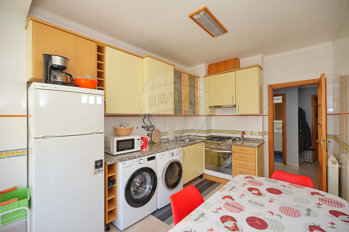 listing 122411004-1132 picture-0