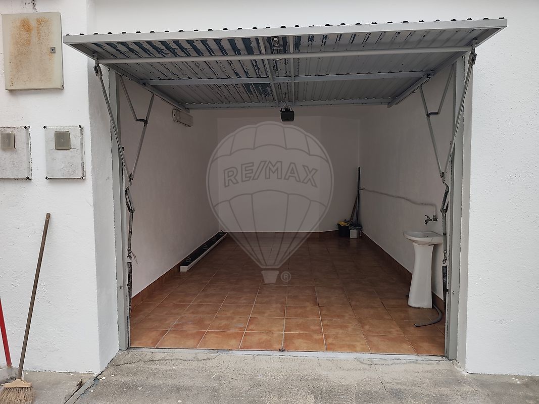 Garagem para arrendar em Entroncamento