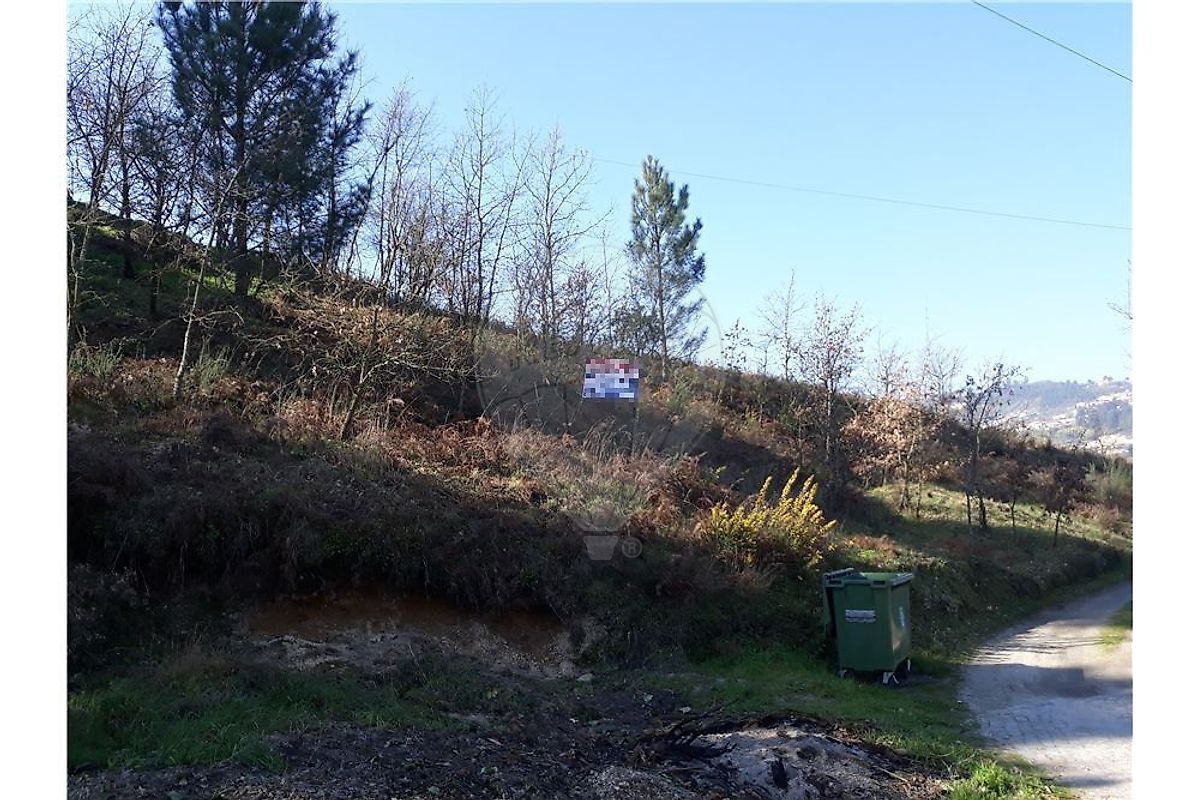 Land for sale in Marco de Canaveses, Portugal — €59,900