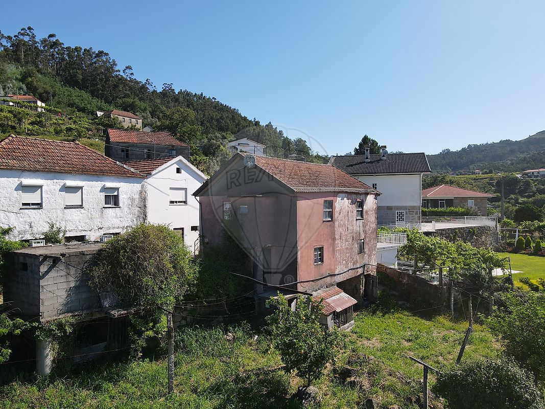 Moradia T2 - Sande e São Lourenço, Marco de Canaveses, Porto