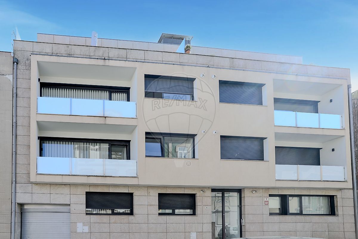 Apartamento T3 à venda em Porto