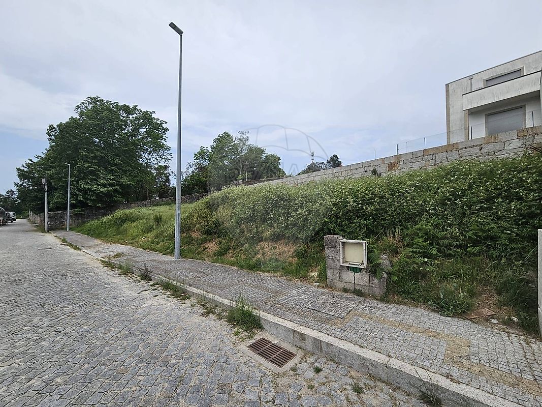 Terreno à venda em Marco de Canaveses