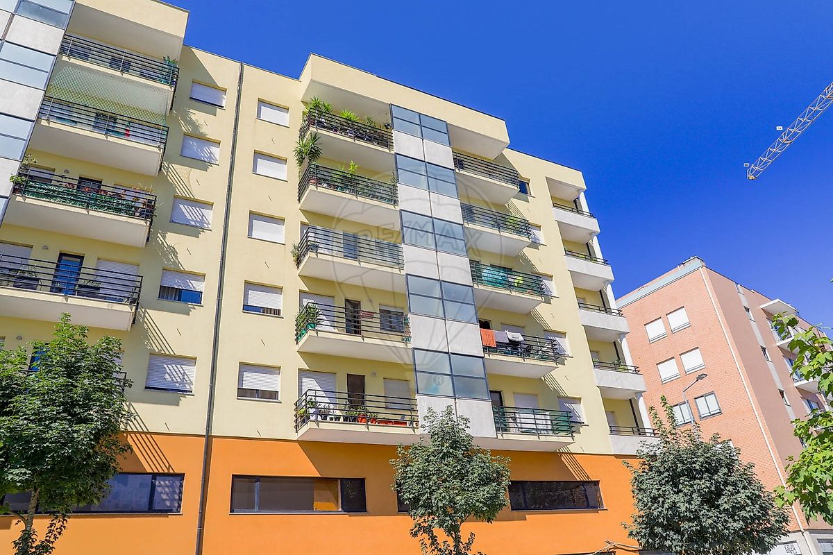 Apartamento T3 à venda em Paredes