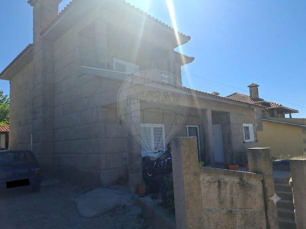 Moradia T4 à venda em Gove, Baião — foto 2