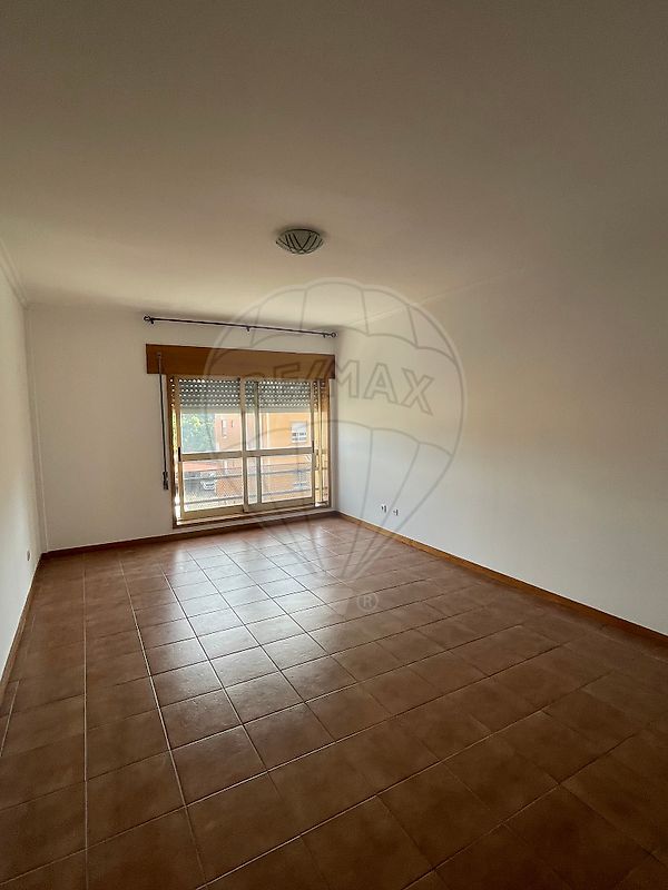 Apartamento T2 para arrendar em Marco de Canaveses