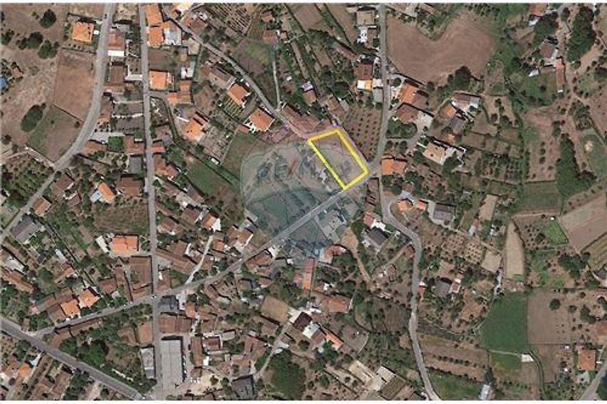 Terreno  à venda em Tondela