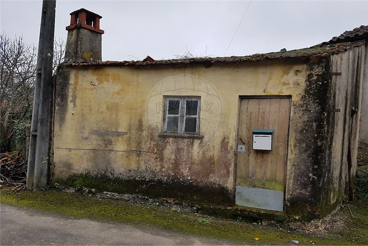 Moradia T1 à venda em Santa Comba Dão