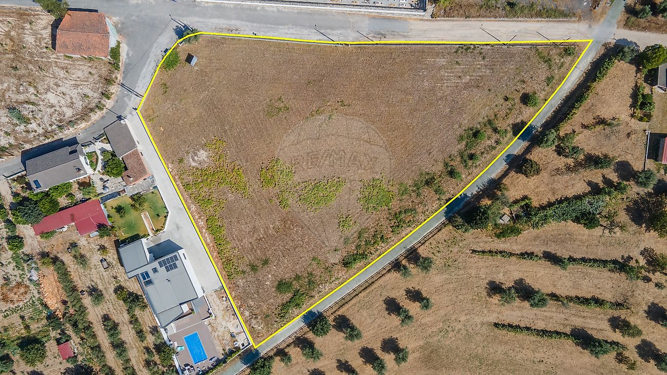 Terreno à venda em Tondela