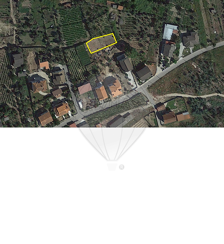 Terreno à venda em Tondela