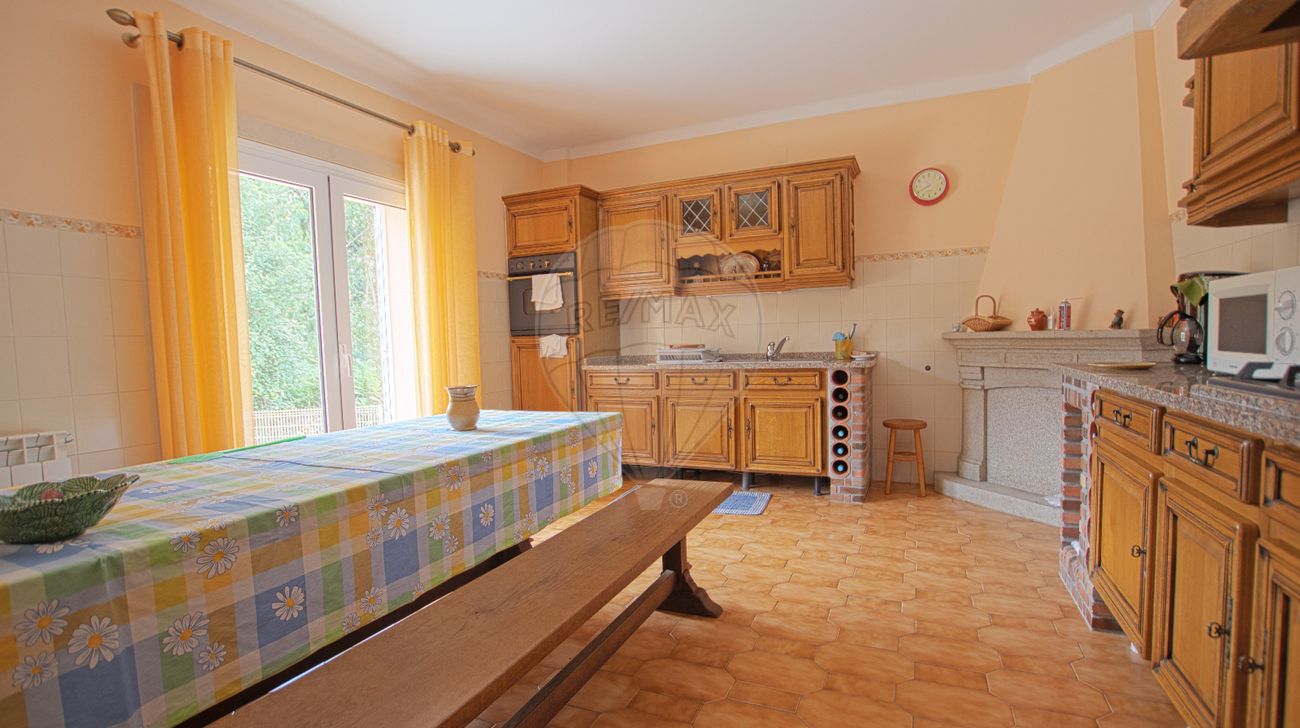 listing 126061084-44 picture-0
