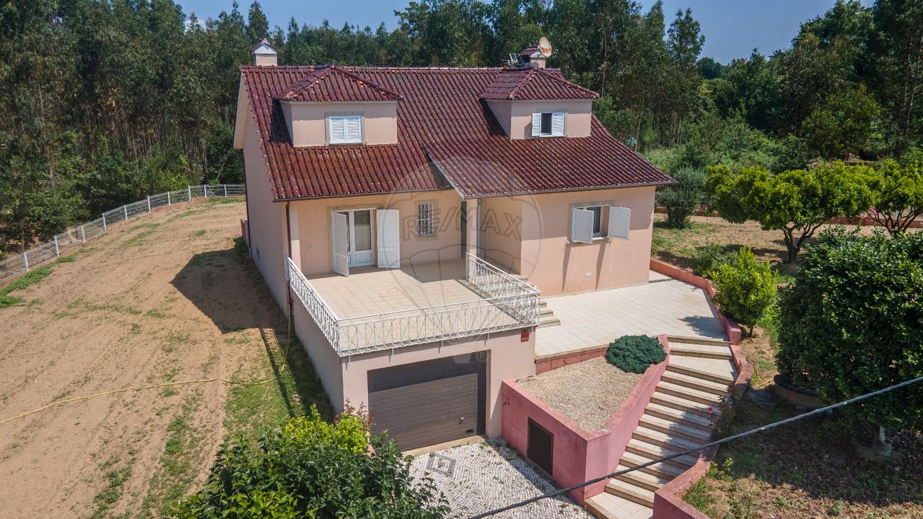 listing 126061084-44 picture-0