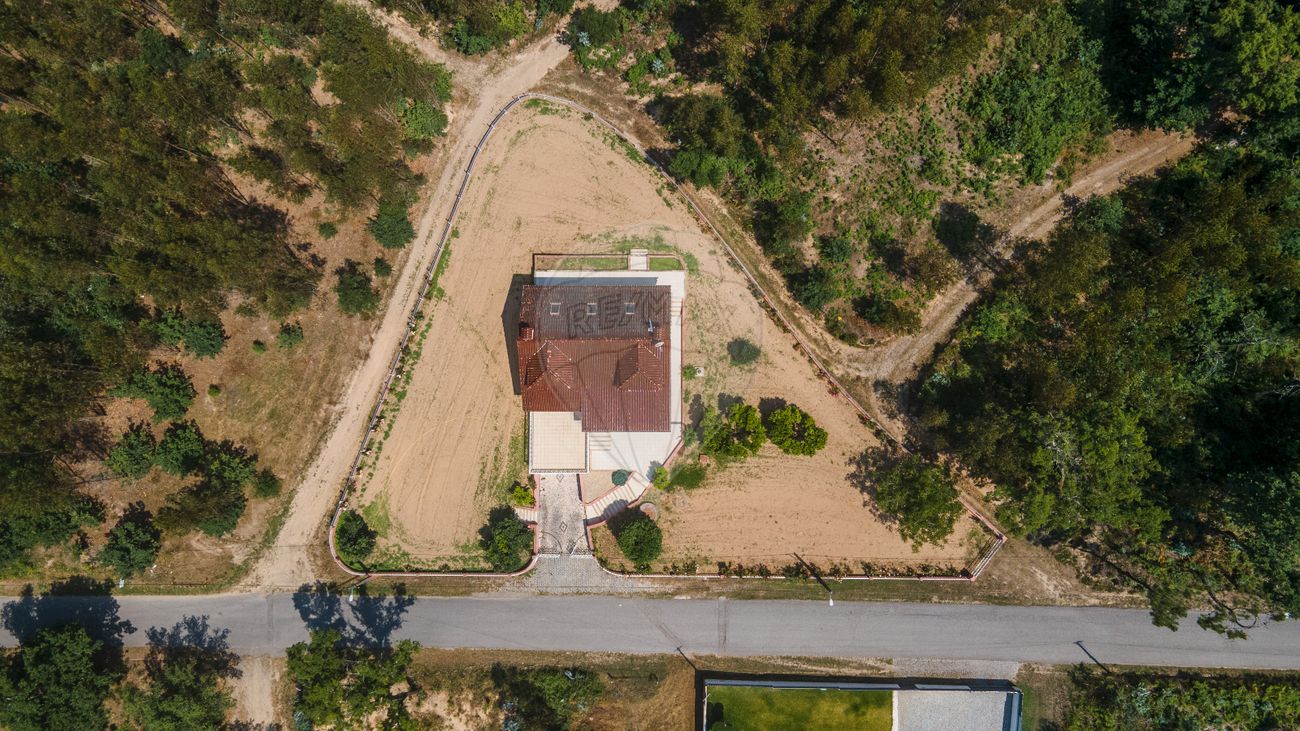 listing 126061084-44 picture-0