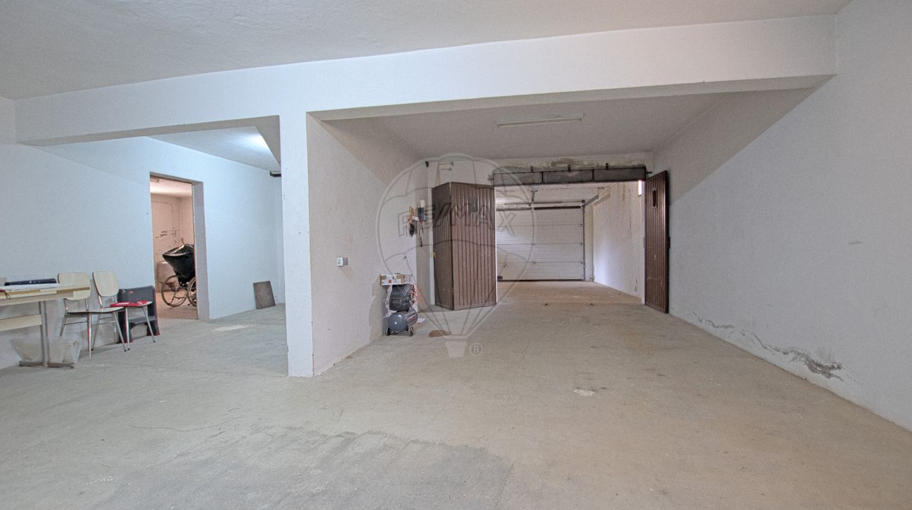 listing 126061084-44 picture-0