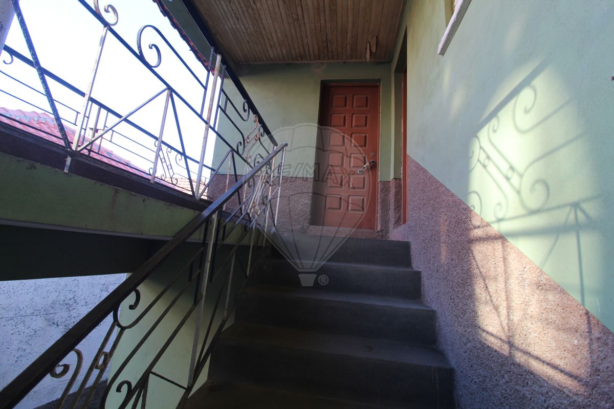 listing 122461094-208 picture-0