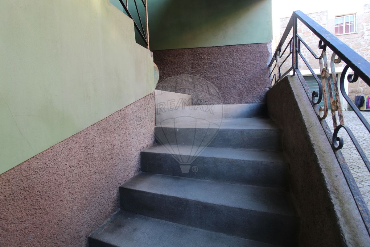 listing 122461094-208 picture-0