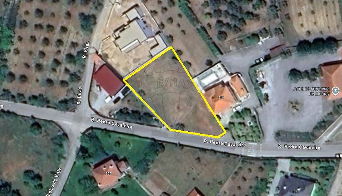 Terreno  à venda em Tondela