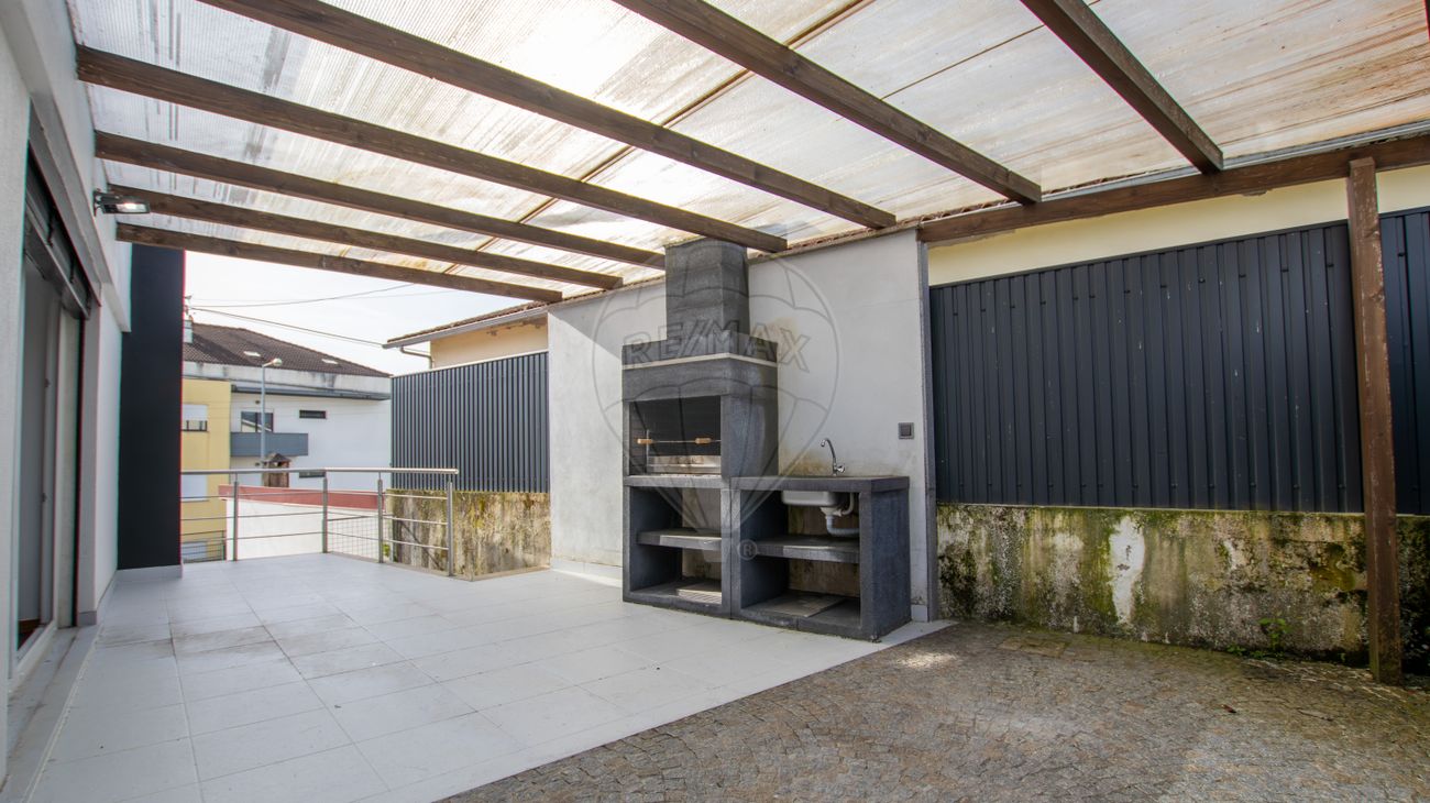 listing 122461086-282 picture-0
