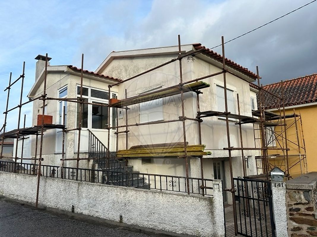 Moradia - Barreiro de Besteiros e Tourigo, Tondela, Viseu