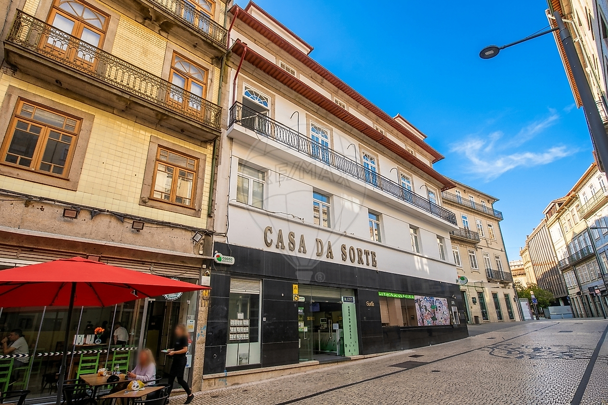 Prédio à venda em Porto