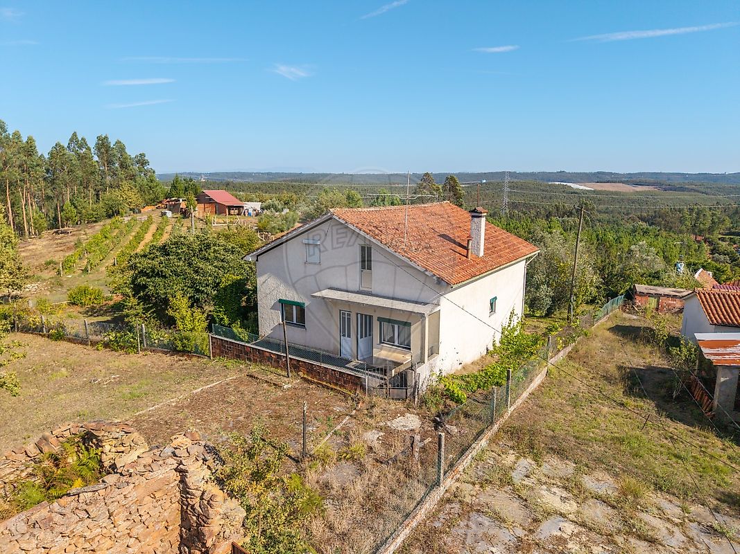 Moradia T2 à venda em Barreiro de Besteiros e Tourigo, Tondela — foto 2