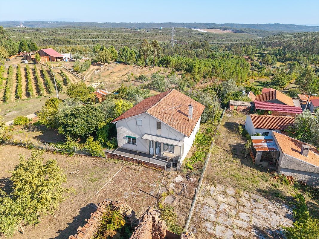 Moradia T2 à venda em Barreiro de Besteiros e Tourigo, Tondela — foto 3